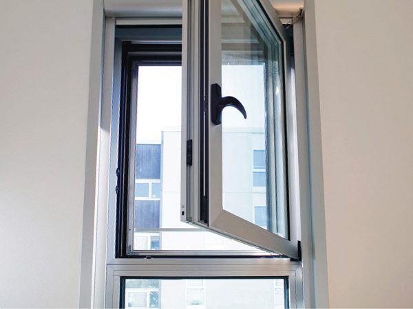 Ventanas Cortizo Aluminios Pumeda, Noáin, Navarra.